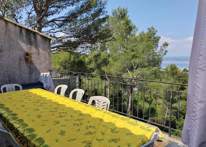 Chambre A Louer Dans Villa St Clair-V-Vue Etang Thau